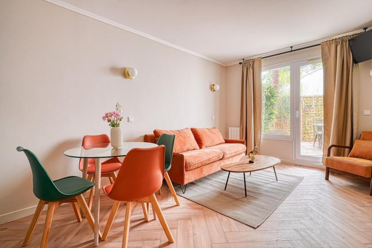 Eden Suite Paris La Defense Курбевуа Экстерьер фото