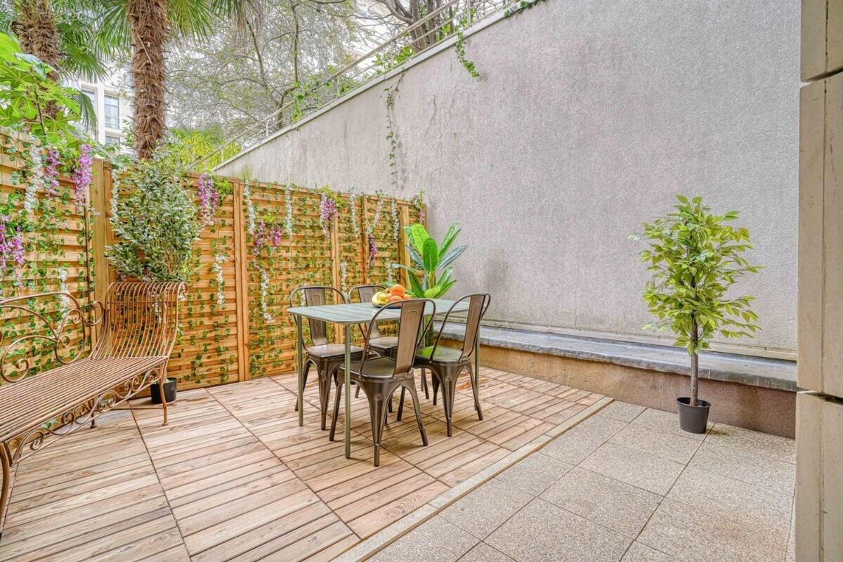 Eden Suite Paris La Defense Курбевуа Экстерьер фото