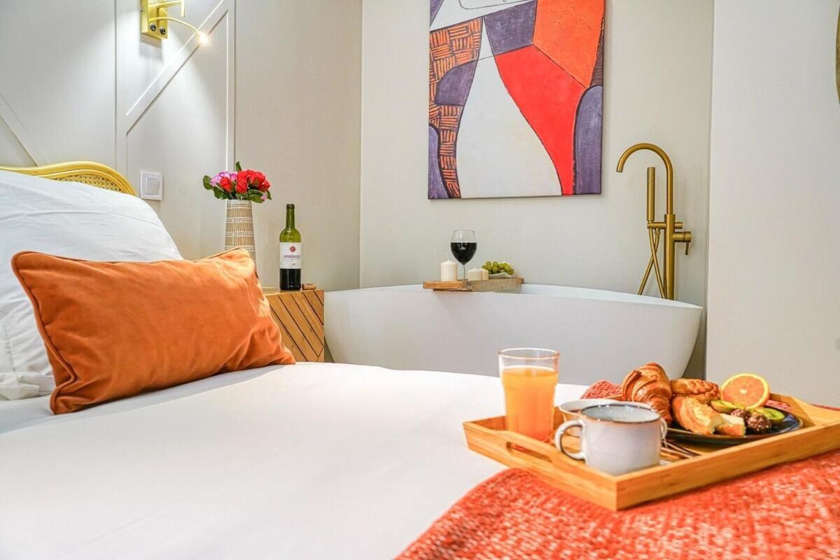 Eden Suite Paris La Defense Курбевуа Экстерьер фото