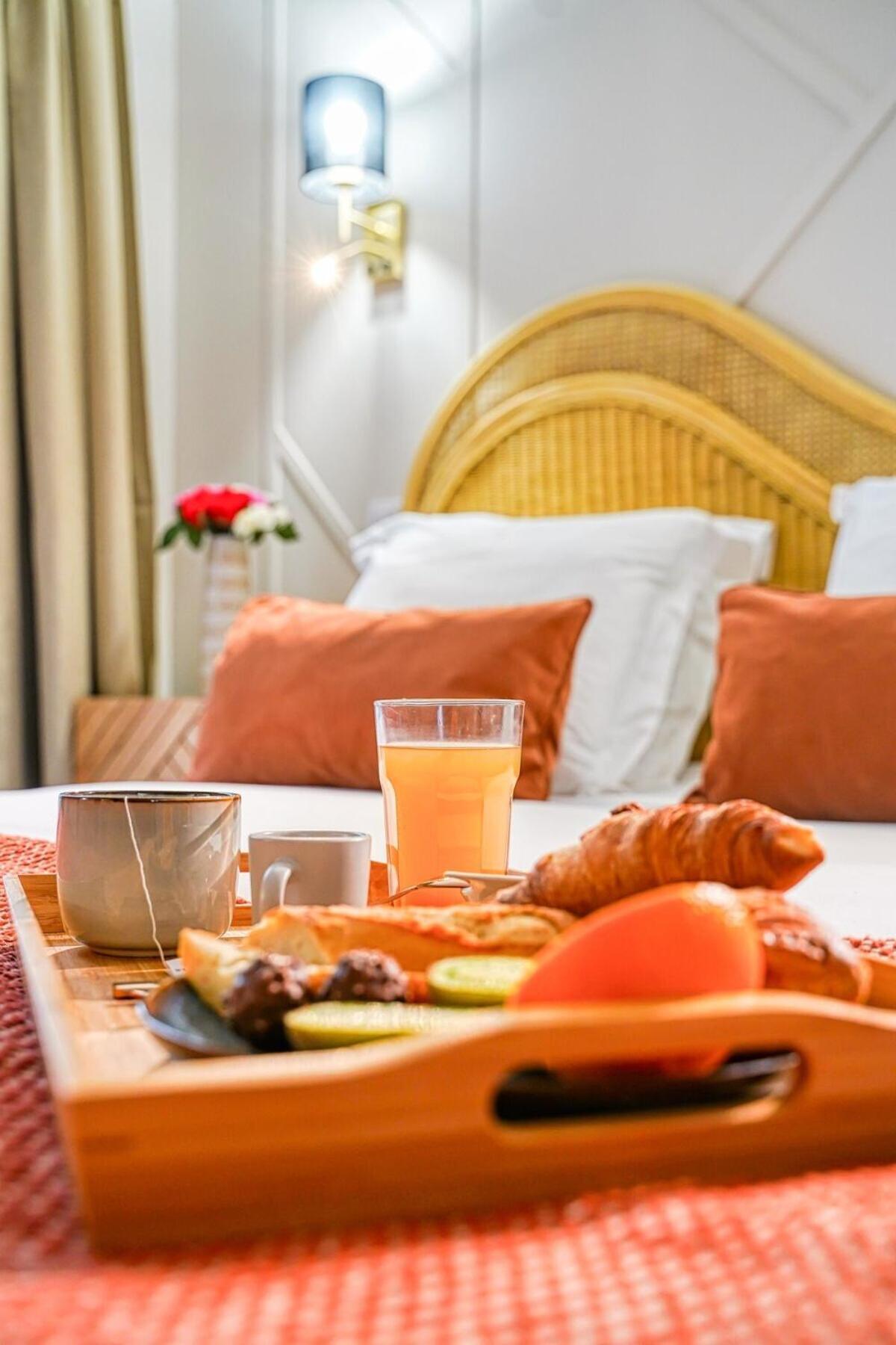 Eden Suite Paris La Defense Курбевуа Экстерьер фото